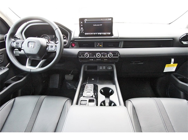 2025 Honda Pilot Touring photo 8