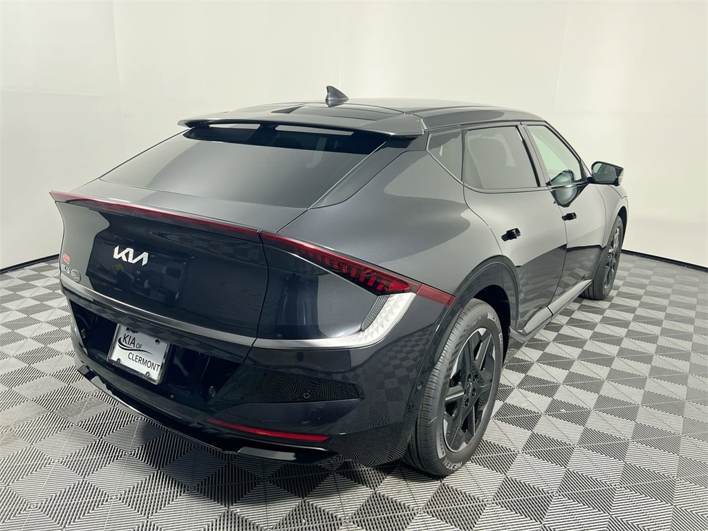 2025 Kia EV6 Wind photo 3