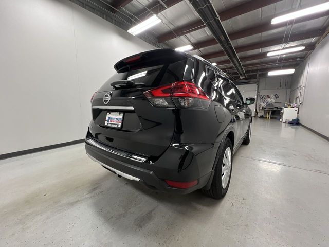 2017 Nissan Rogue S photo 8