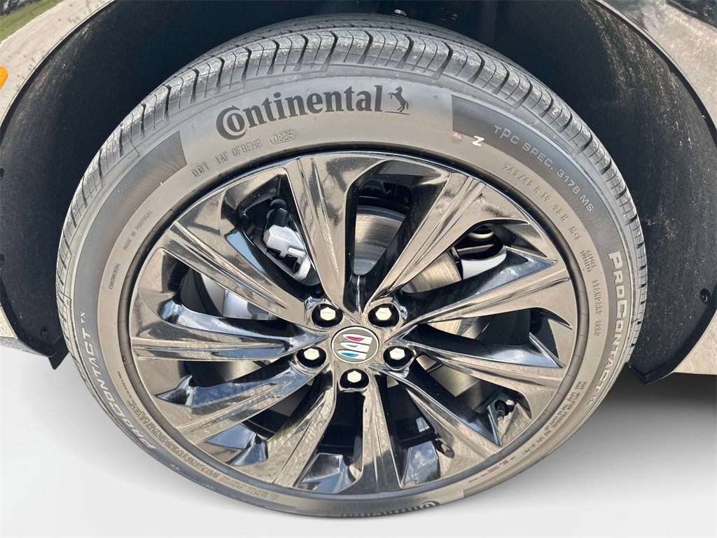 2026 Buick Envista ST photo 8