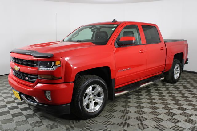 2016 Chevrolet Silverado 1500 LT photo 3