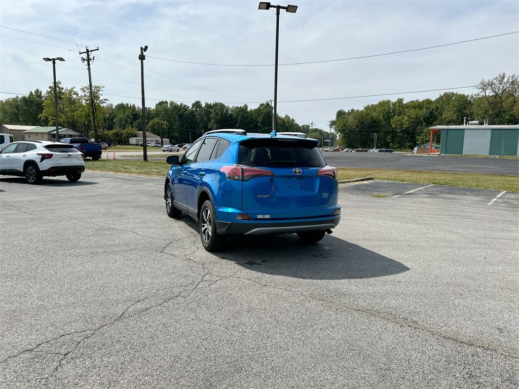 2018 Toyota RAV4 Adventure XLE photo 14
