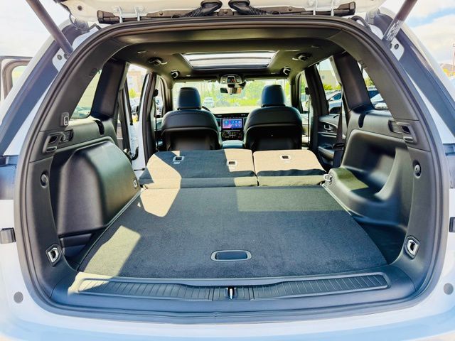 2025 Jeep Grand Cherokee Limited photo 30