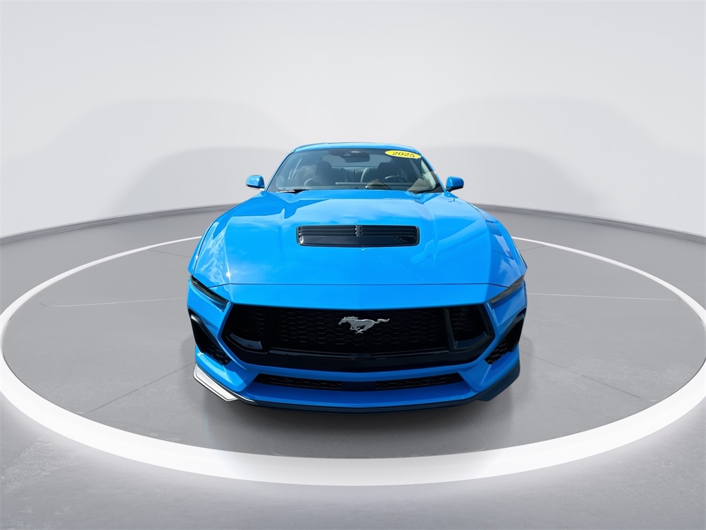 2025 Ford Mustang GT Premium photo 3