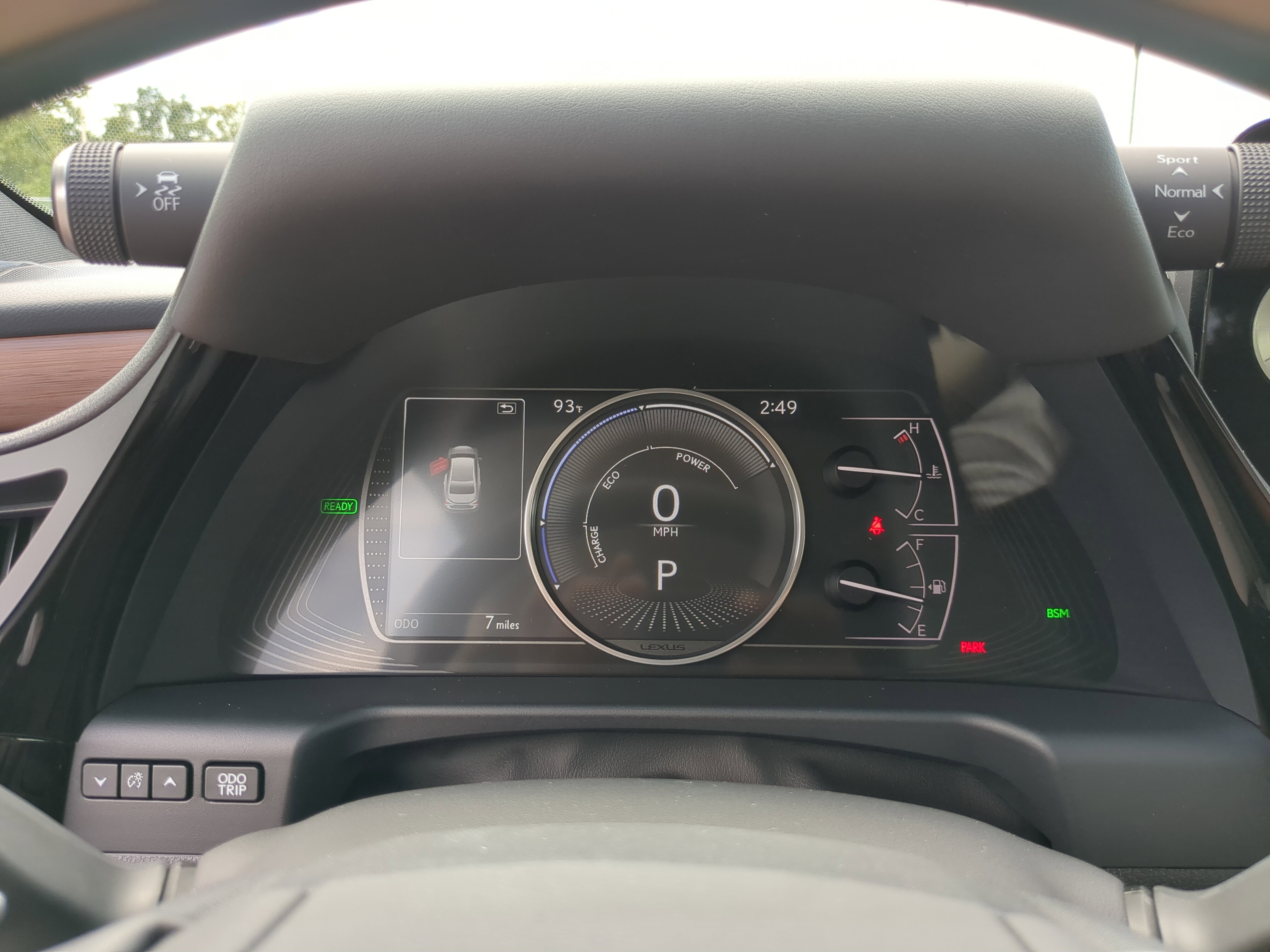 2025 Lexus ES 300h Luxury photo 22