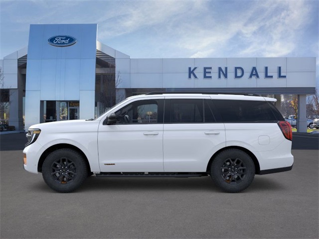 2025 Ford Expedition photo 3