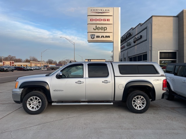 2013 GMC Sierra 1500 SL's photo