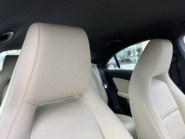 2018 Mercedes Benz CLA 250 photo 7