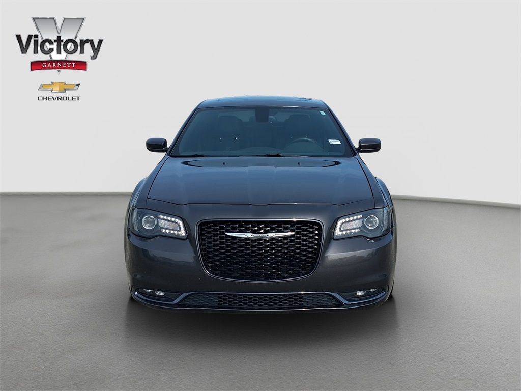 Used 2016 Chrysler 300 S with VIN 2C3CCABG0GH320708 for sale in Kansas City