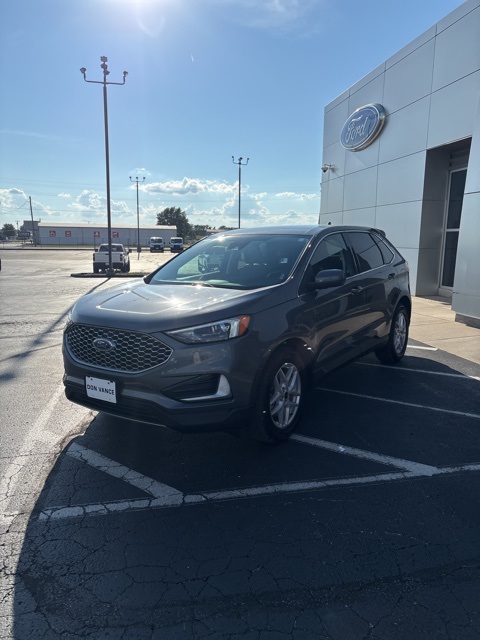 2024 Ford Edge SEL photo 7