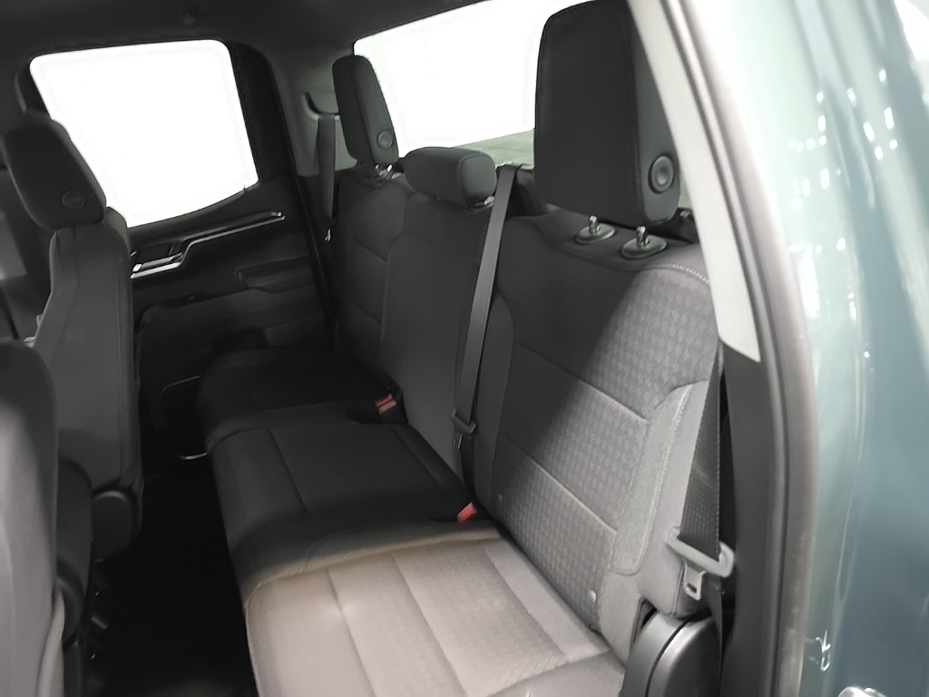 2025 Chevrolet Silverado 1500 LT photo 30