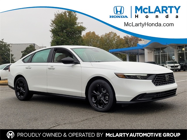 2025 Honda Accord SE's photo