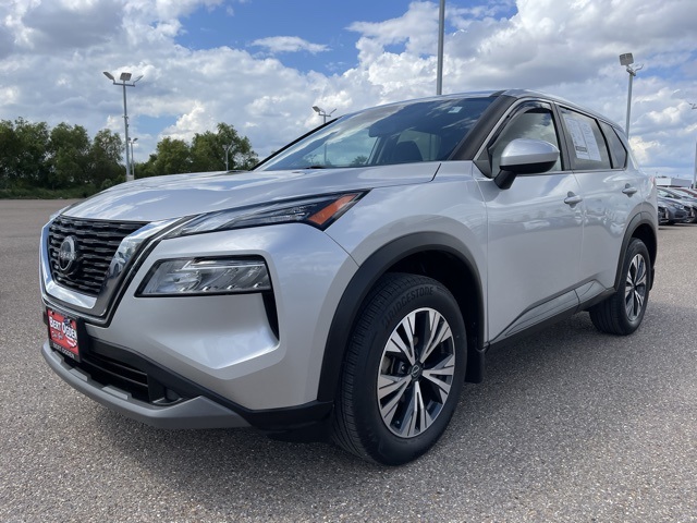 2023 Nissan Rogue SV photo 3