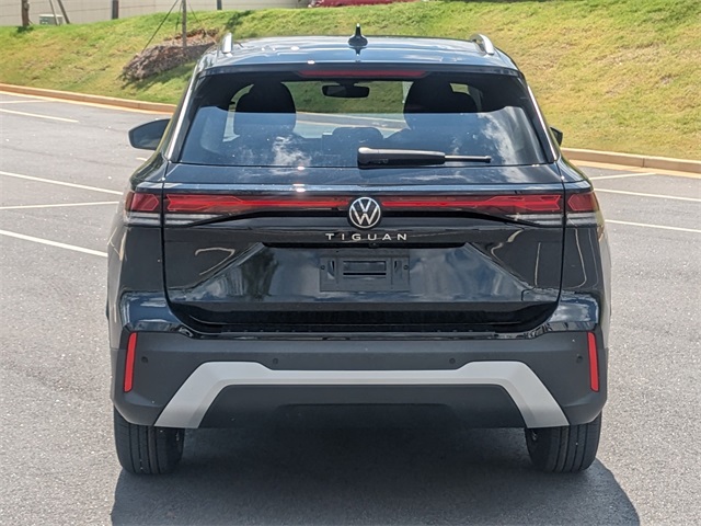2025 Volkswagen Tiguan S photo 3