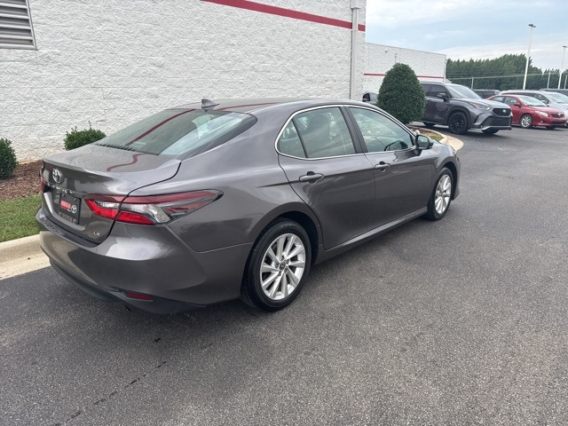 2024 Toyota Camry LE photo 4