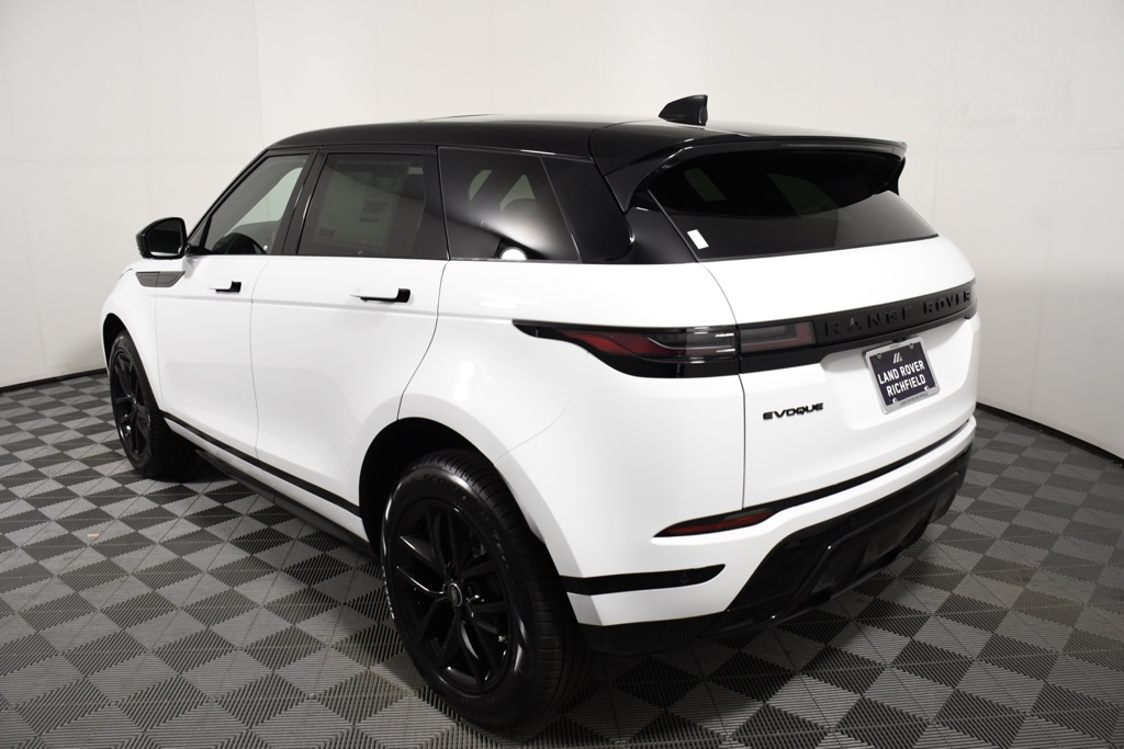 2026 Land Rover Range Rover Evoque Dynamic SE photo 4