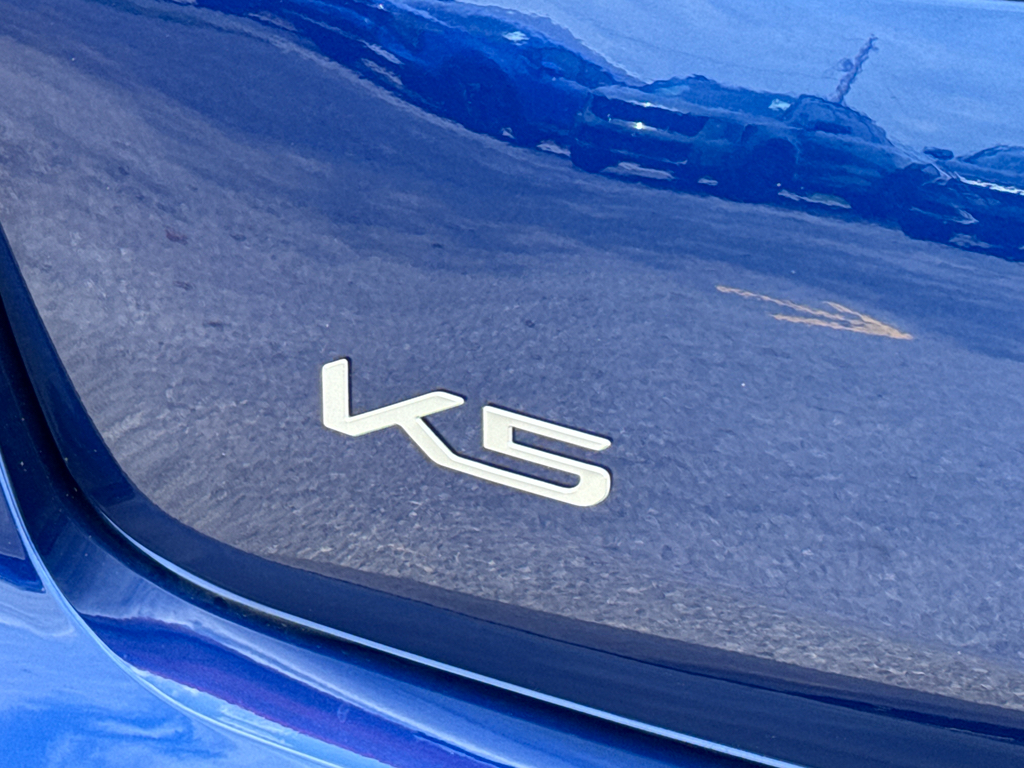 2025 Kia K5 GT-Line photo 4