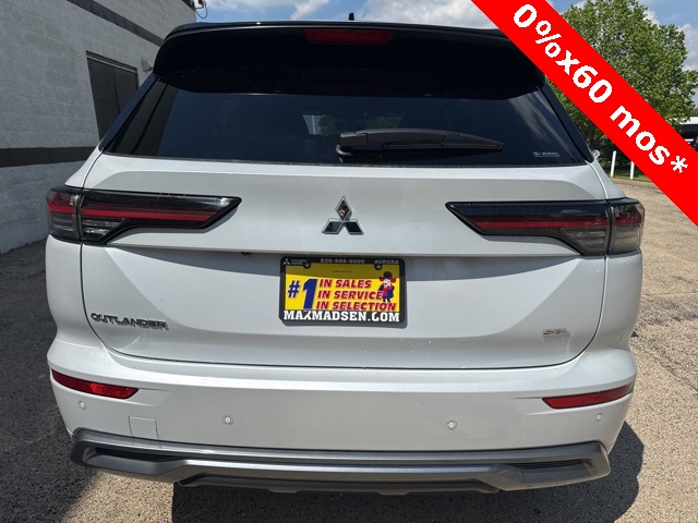 2025 Mitsubishi Outlander SEL photo 4