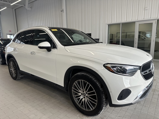 2024 Mercedes-Benz GLC GLC 300's photo