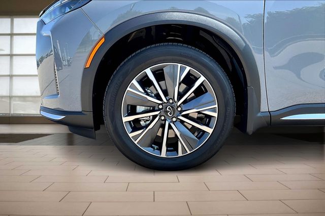 2026 Infiniti QX60 Luxe photo 8
