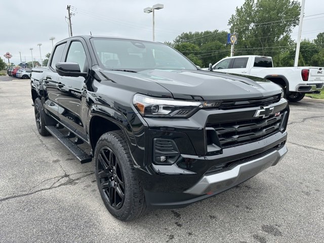 2025 Chevrolet Colorado Z71 photo 4