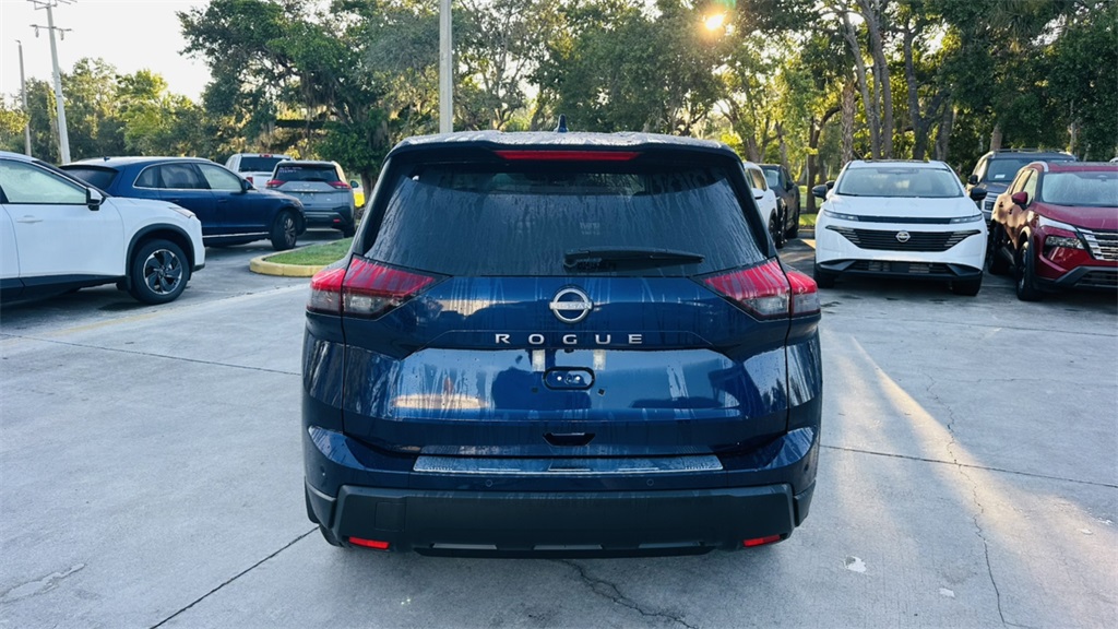 2026 Nissan Rogue SV photo 6