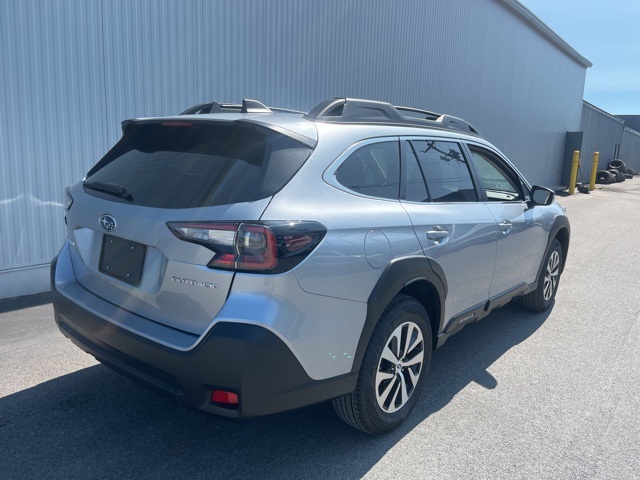 2025 Subaru Outback Premium photo 16