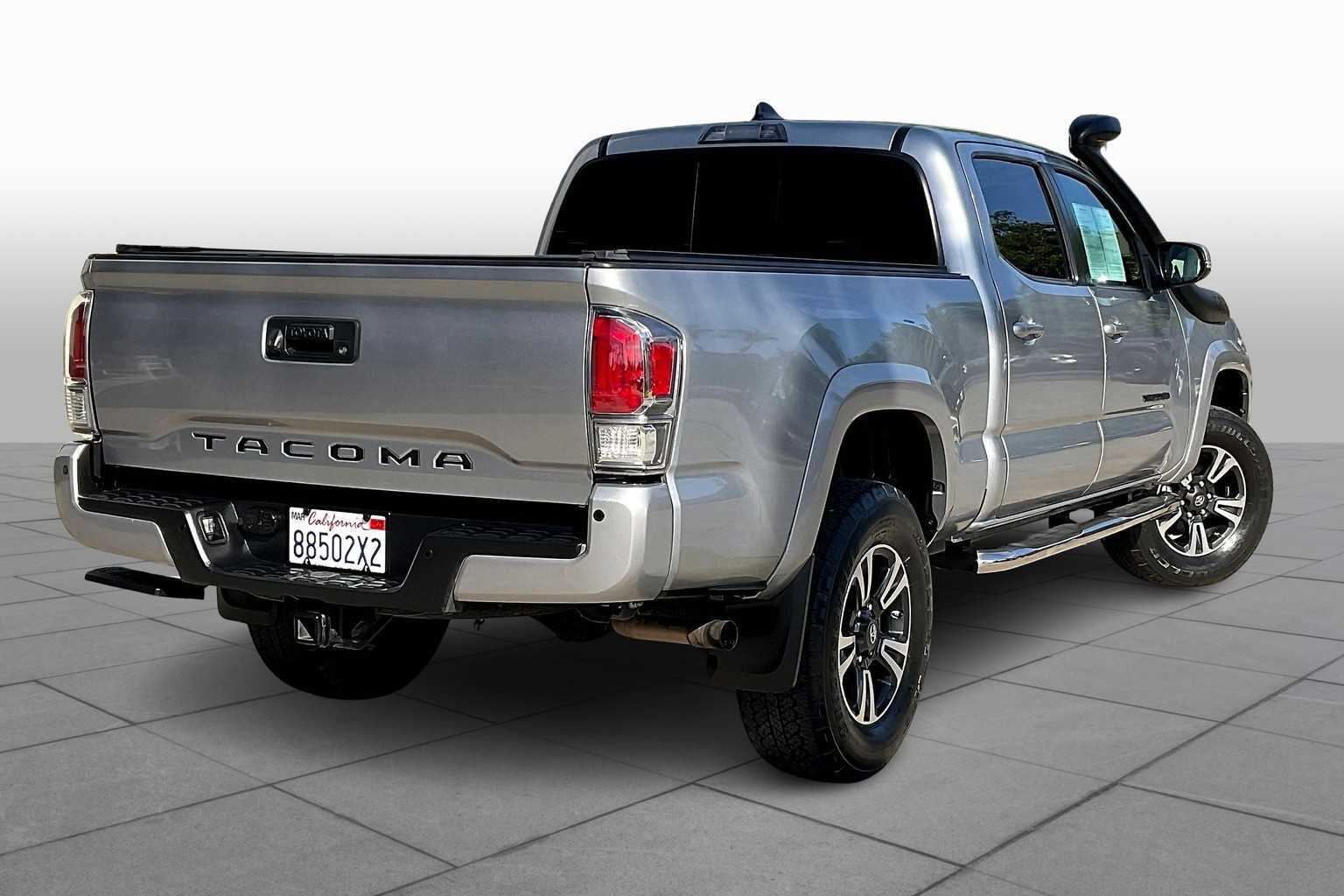 2020 Toyota Tacoma TRD Sport Double Cab V6 photo 11