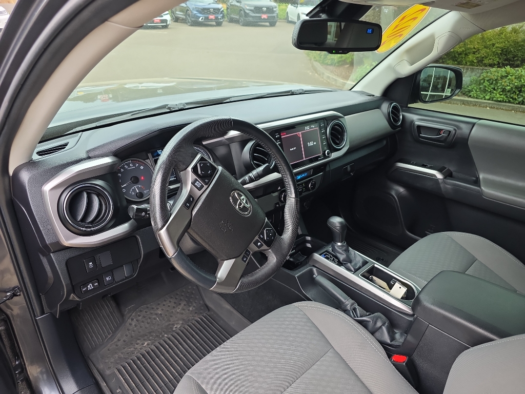 2022 Toyota Tacoma SR5 photo 15