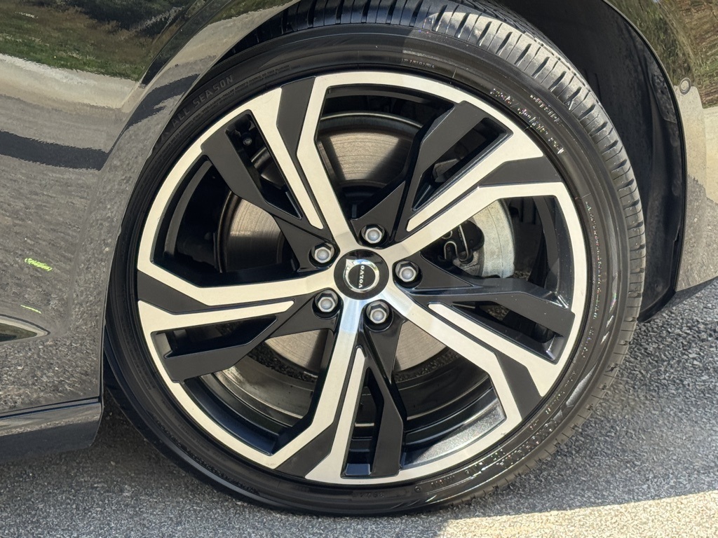2024 Volvo S60 B5 Plus photo 4