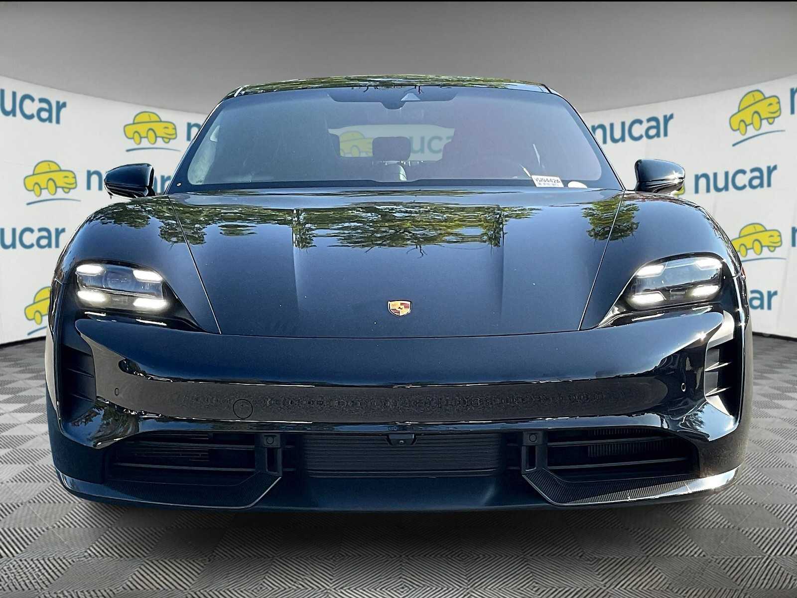 2021 Porsche Taycan Turbo S photo 2