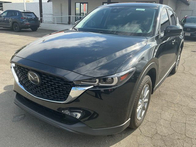 2023 Mazda CX-5 S Select Package's photo