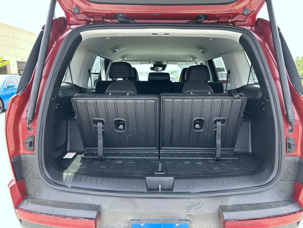 2025 Hyundai Santa Fe SEL photo 9