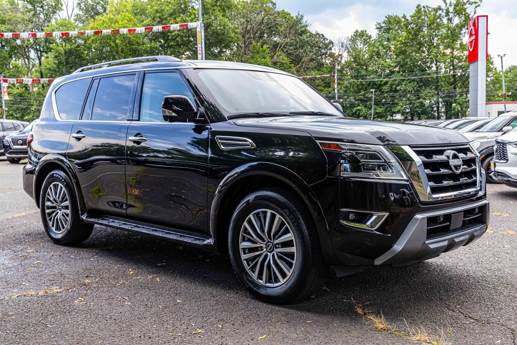 2023 Nissan Armada SL's photo