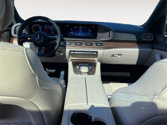 2025 Mercedes Benz GLS 450 4MATIC photo 10
