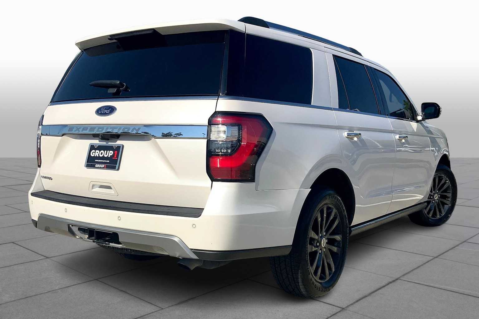 2019 Ford Expedition Limited photo 9