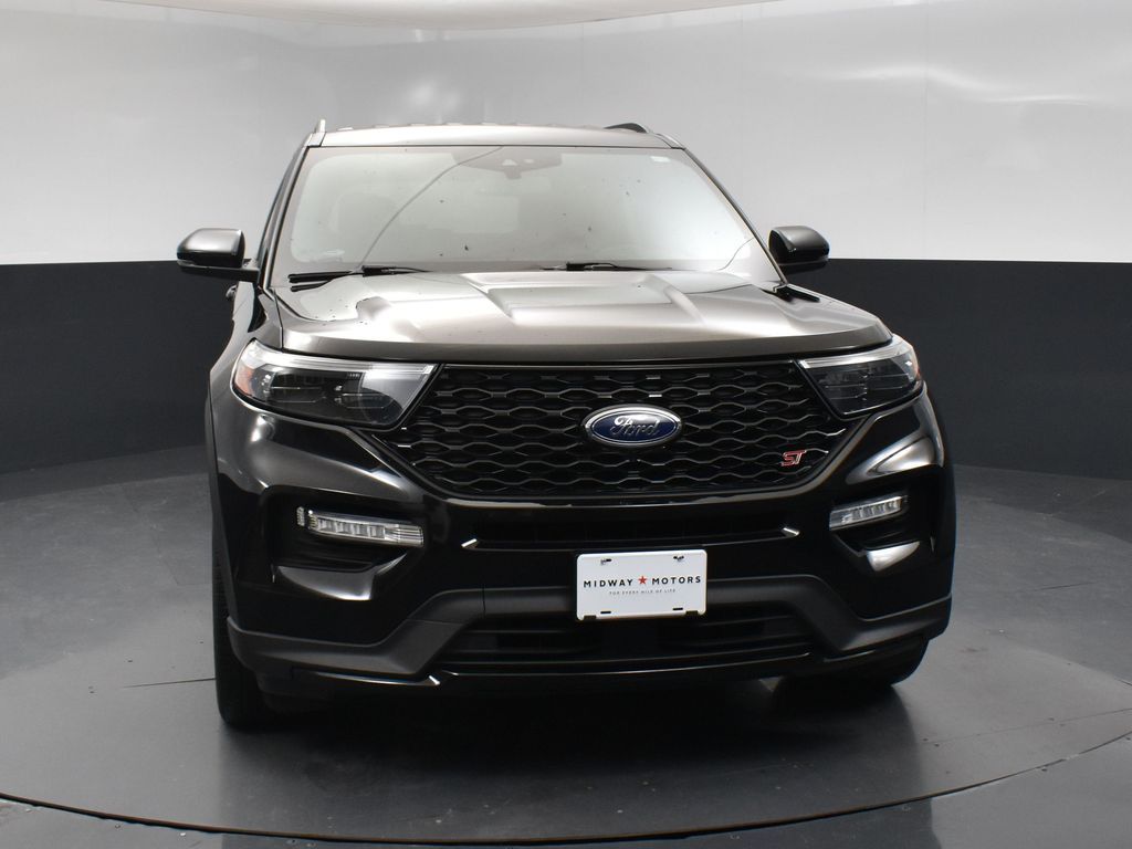 2021 Ford Explorer ST photo 6
