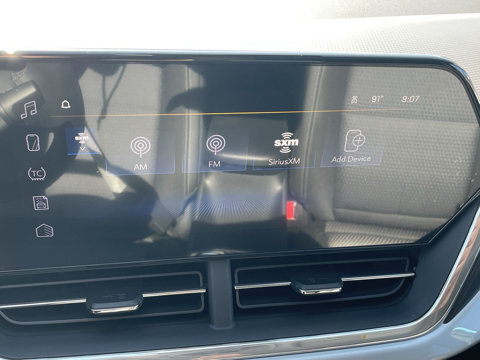 2025 Chevrolet Trax LT photo 16