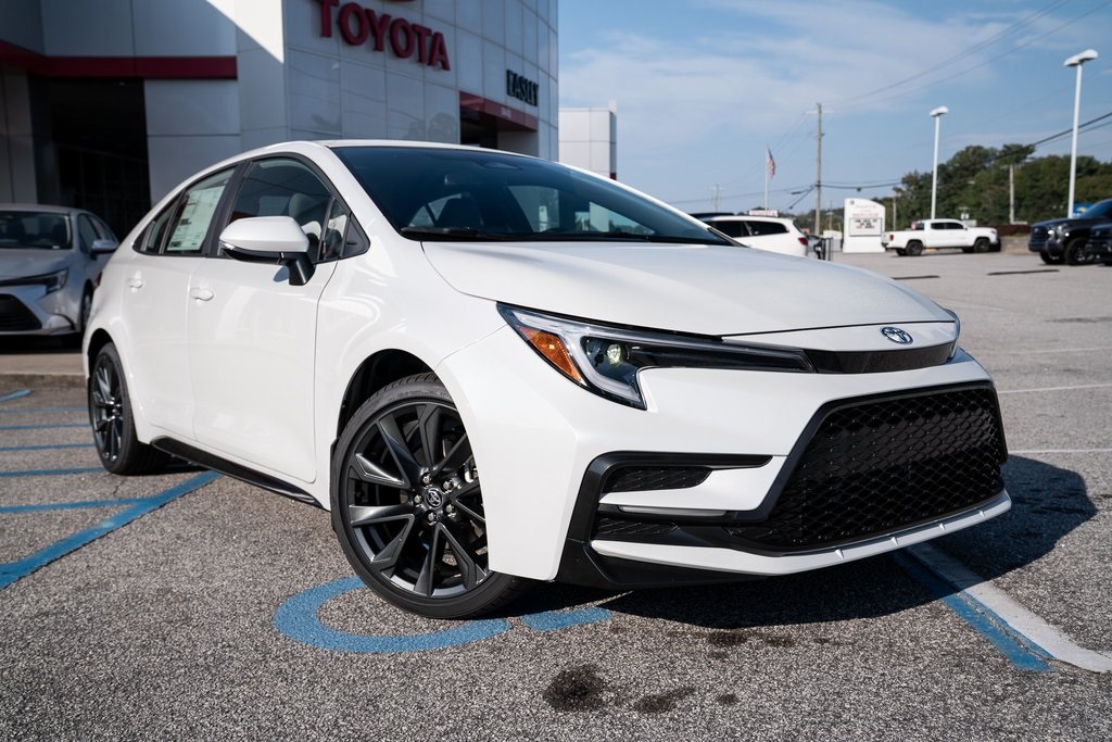 2026 Toyota Corolla SE's photo