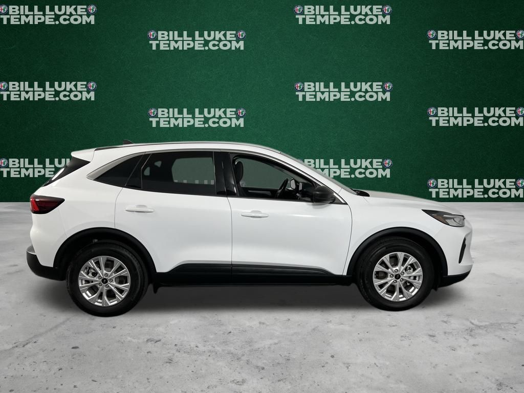 2023 Ford Escape Active photo 2