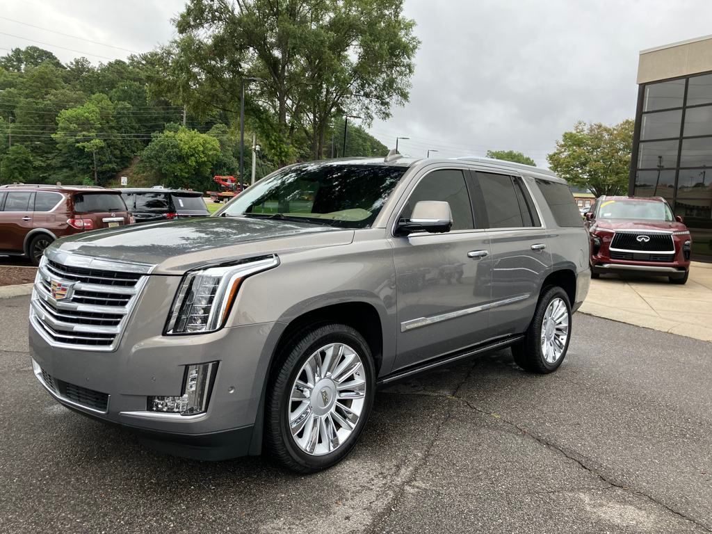 2019 Cadillac Escalade Platinum photo 4