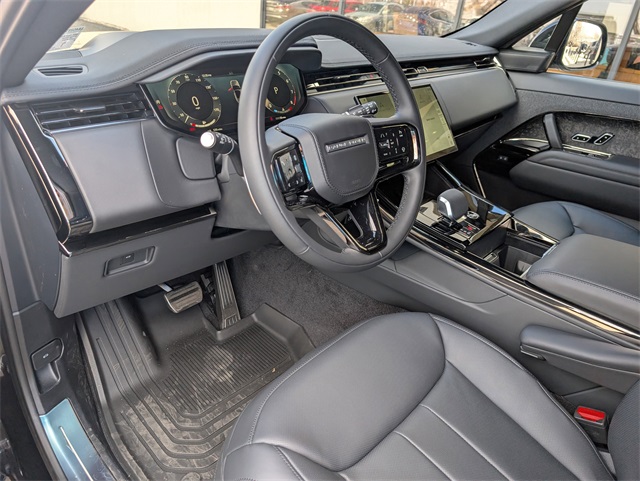 2025 Land Rover Range Rover Sport SE photo 6