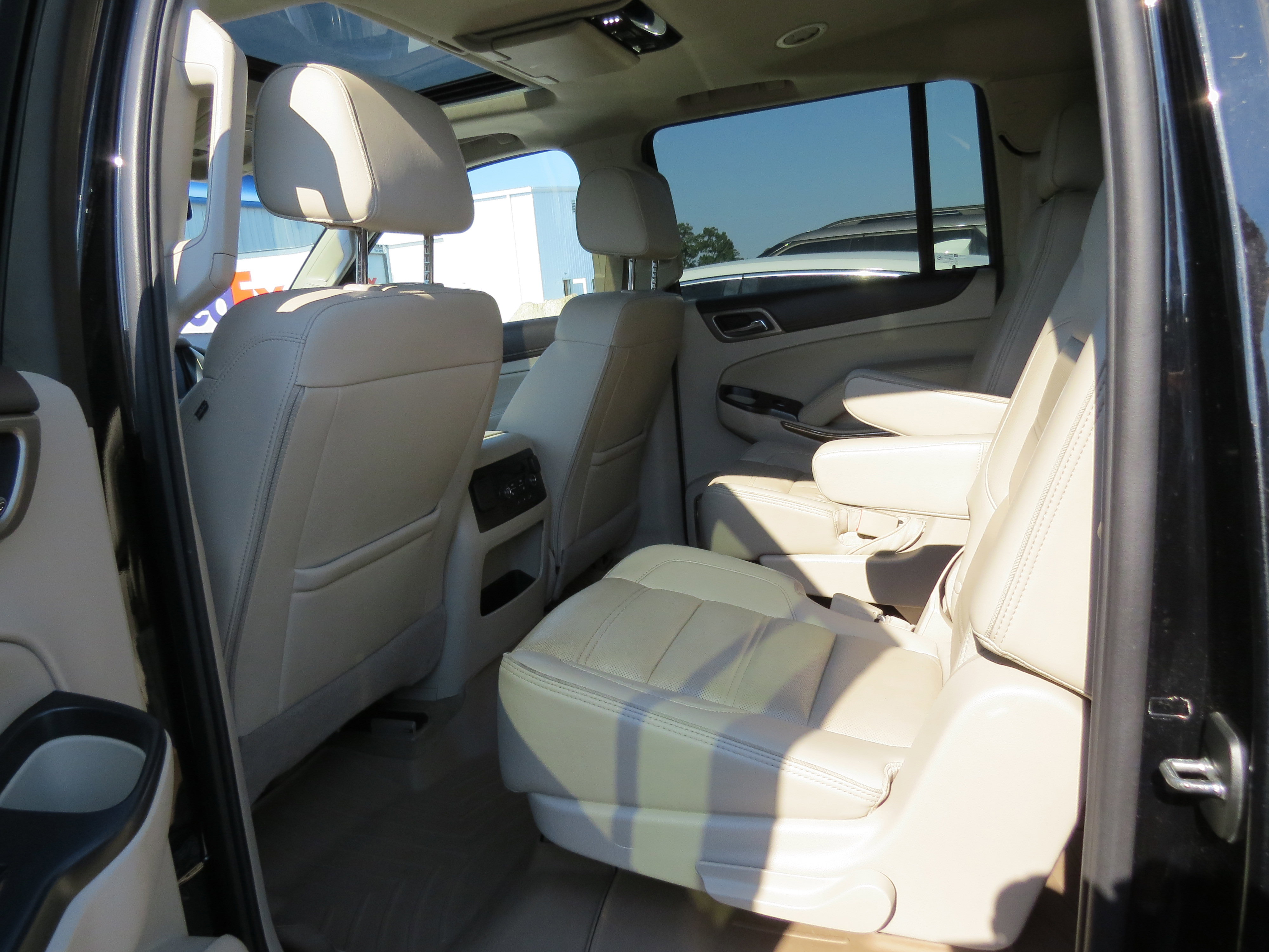 2017 Gmc Yukon XL Denali photo 5