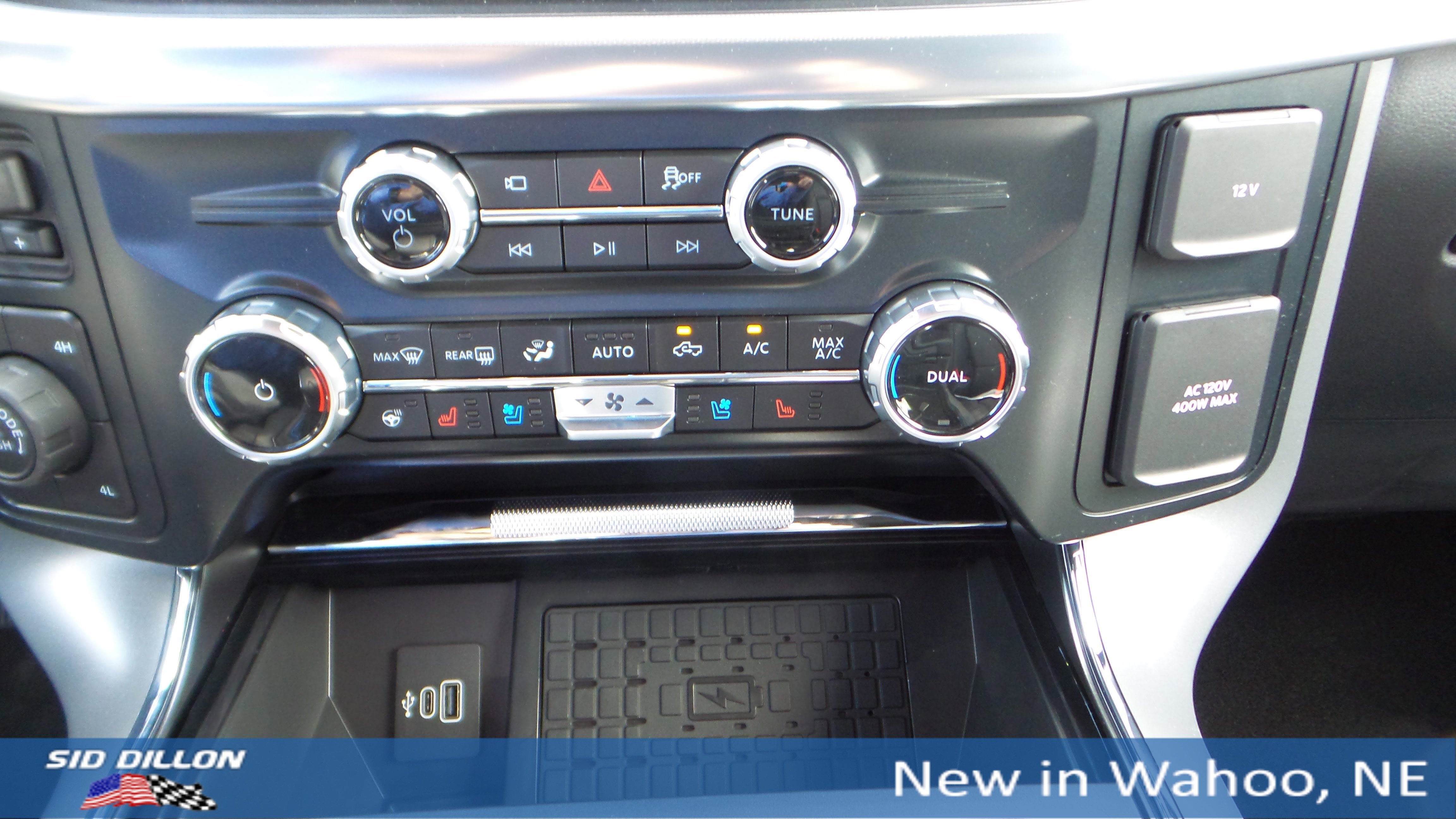 2025 Ford F-150 Lariat photo 16