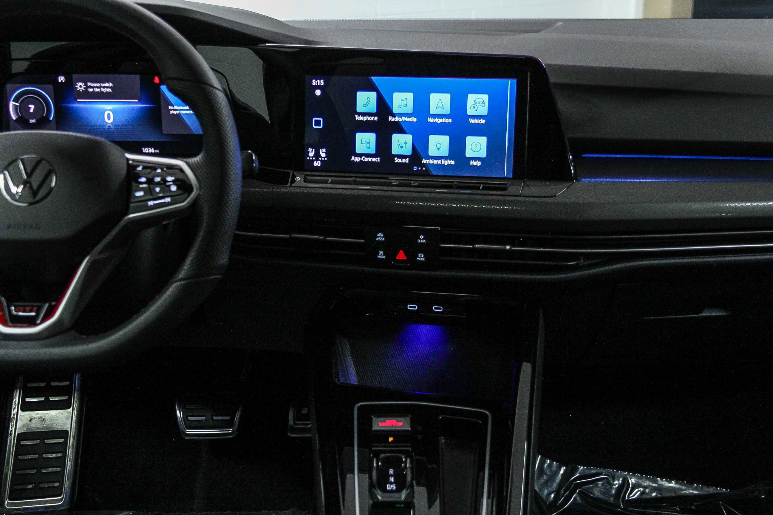 2024 Volkswagen Golf GTI SE photo 13