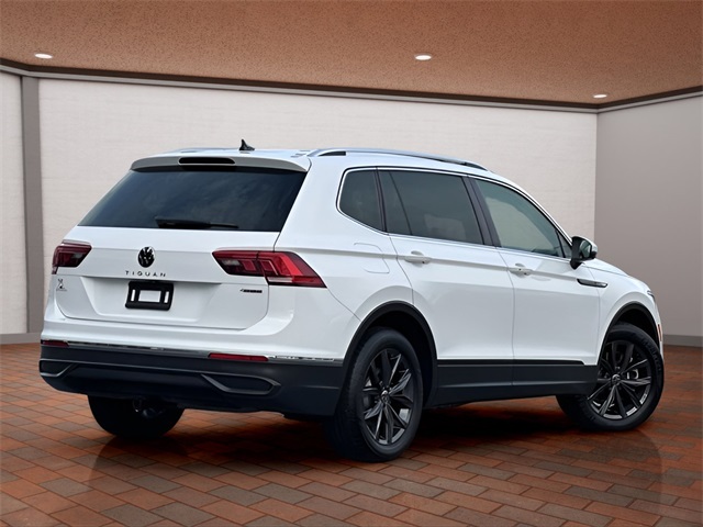 2024 Volkswagen Tiguan SE Wolfsburg Edition photo 4