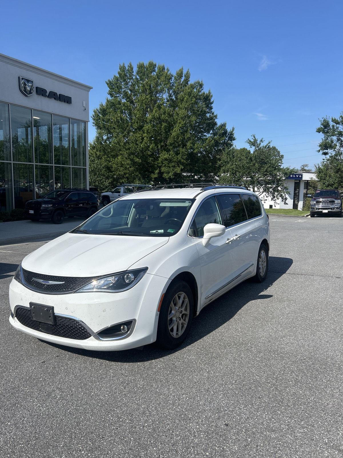 Certified 2020 Chrysler Pacifica Touring L with VIN 2C4RC1BG5LR278739 for sale in Lynchburg, VA