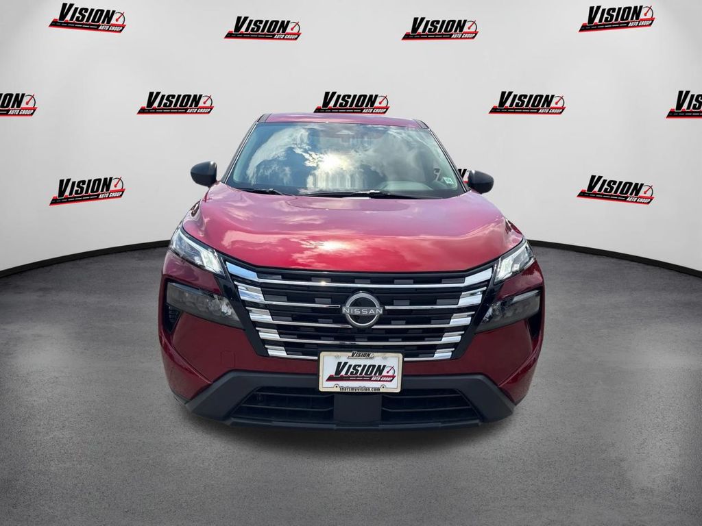 2025 Nissan Rogue S photo 2