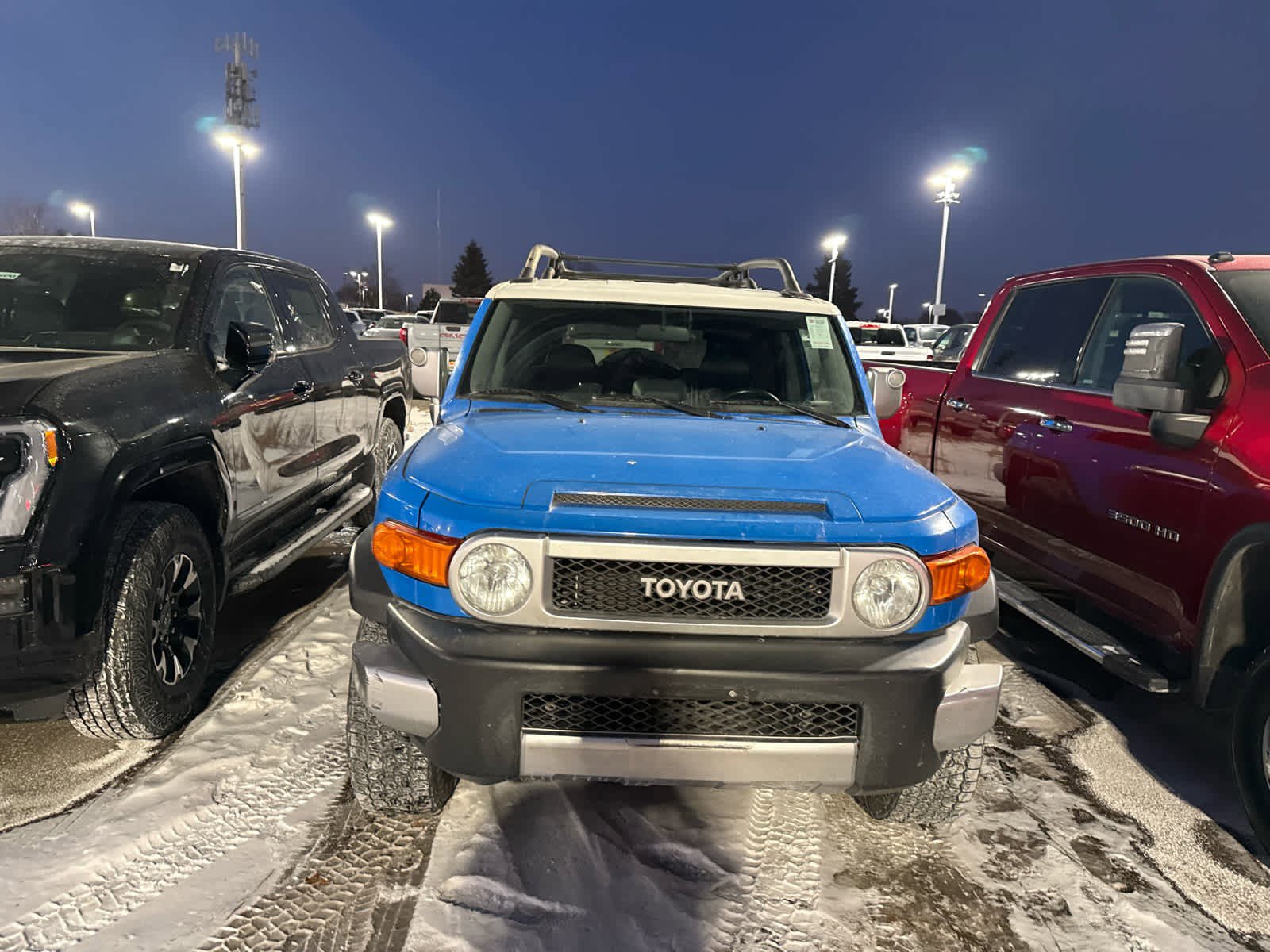 Used 2007 Toyota FJ Cruiser Base with VIN JTEBU11FX70034314 for sale in Brooklyn Center, Minnesota