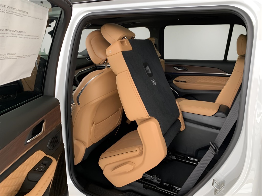 2025 Jeep Grand Cherokee L Summit photo 36
